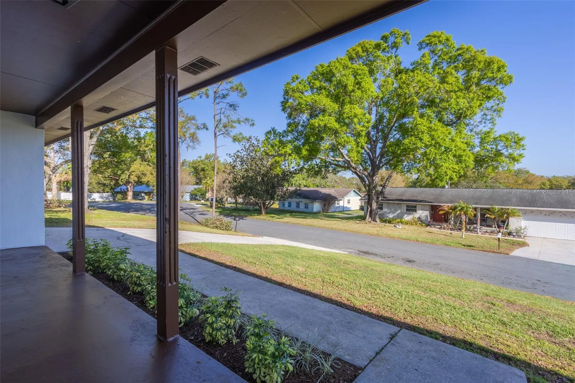 1517 Hallam Court N Lakeland FL 33813