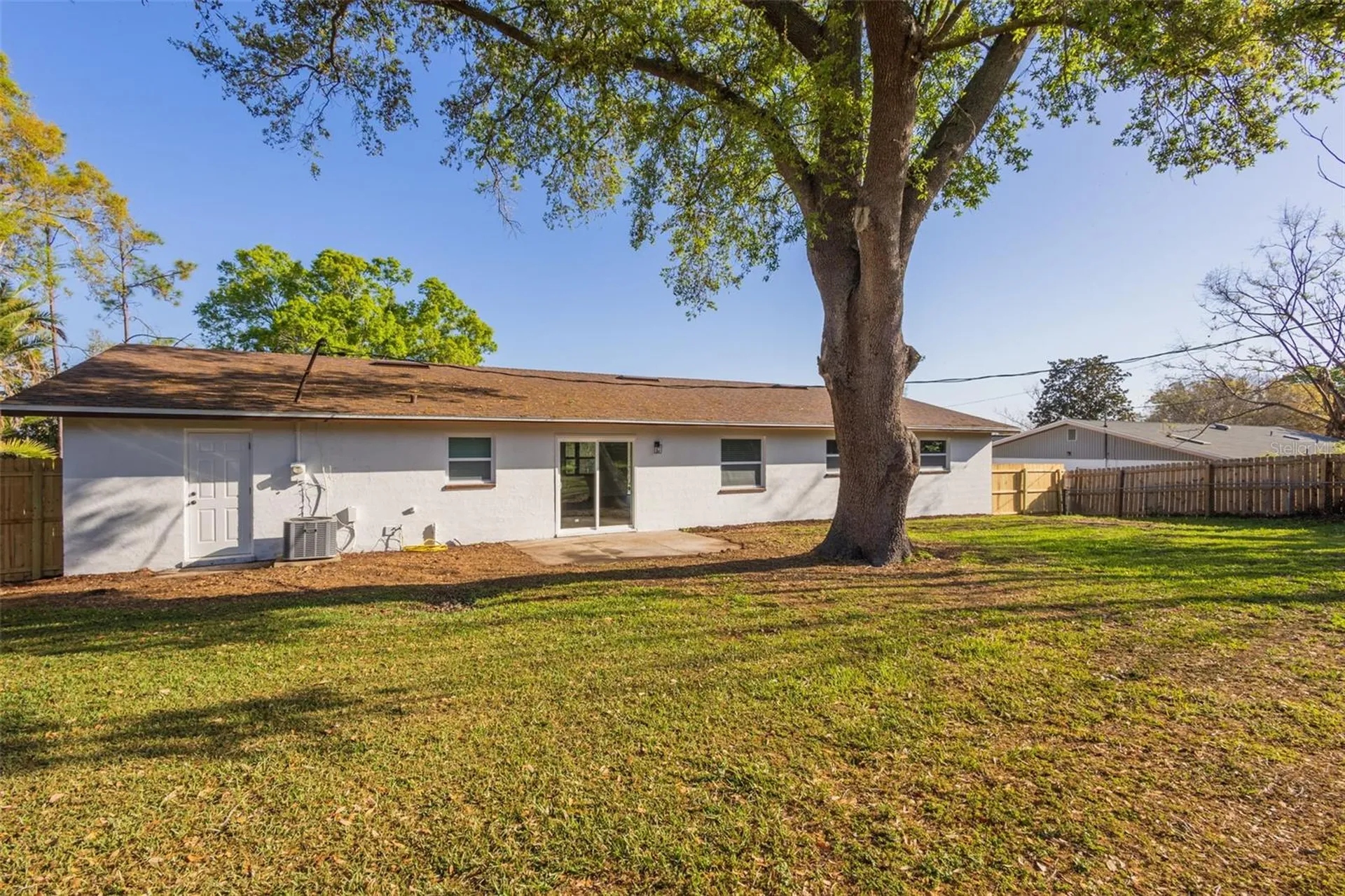 1517 Hallam Court N Lakeland FL 33813