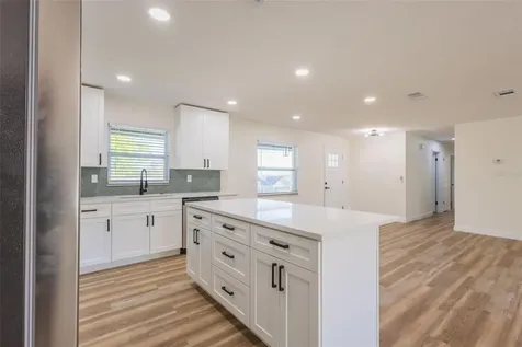 1517 Hallam Court N Lakeland FL 33813