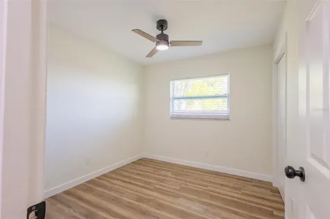 1517 Hallam Court N Lakeland FL 33813
