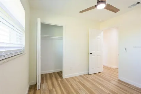 1517 Hallam Court N Lakeland FL 33813