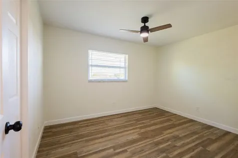 1517 Hallam Court N Lakeland FL 33813
