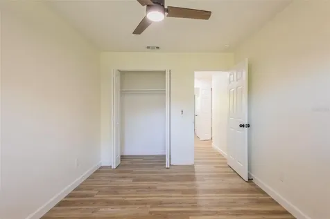 1517 Hallam Court N Lakeland FL 33813