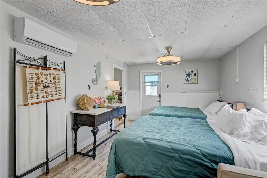 756 Mandalay Avenue Clearwater Beach FL 33767