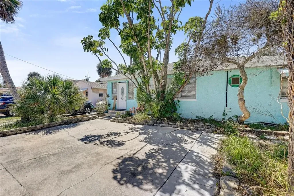 756 Mandalay Avenue Clearwater Beach FL 33767