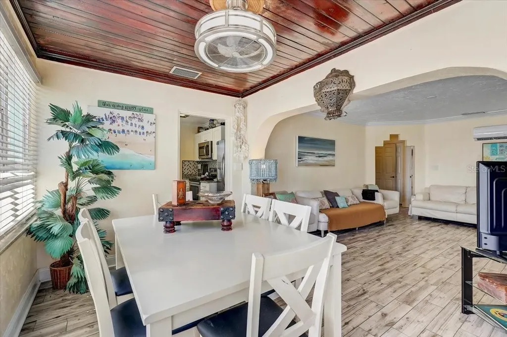 756 Mandalay Avenue Clearwater Beach FL 33767