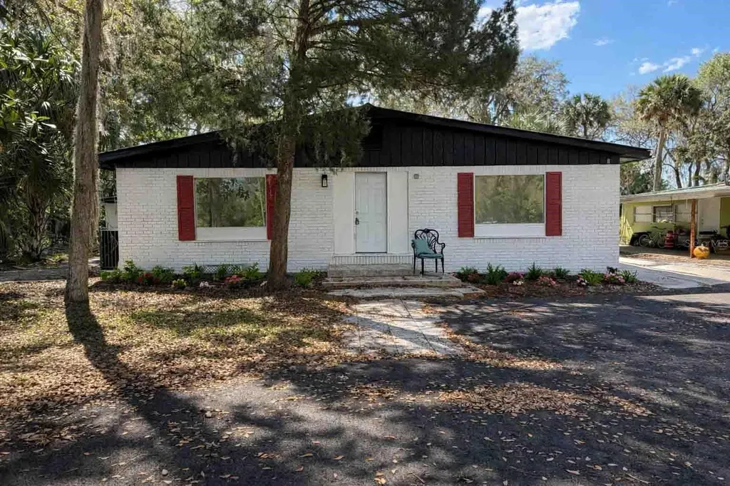 502 NW Crystal Street Crystal River FL 34428