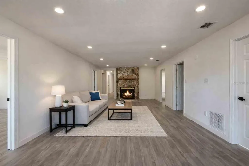 502 NW Crystal Street Crystal River FL 34428