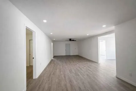 502 NW Crystal Street Crystal River FL 34428