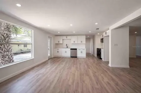 502 NW Crystal Street Crystal River FL 34428