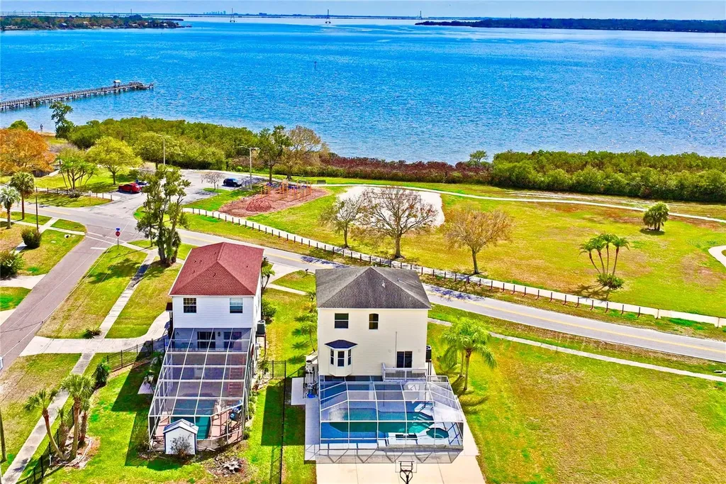 402 Shore Drive W Oldsmar FL 34677