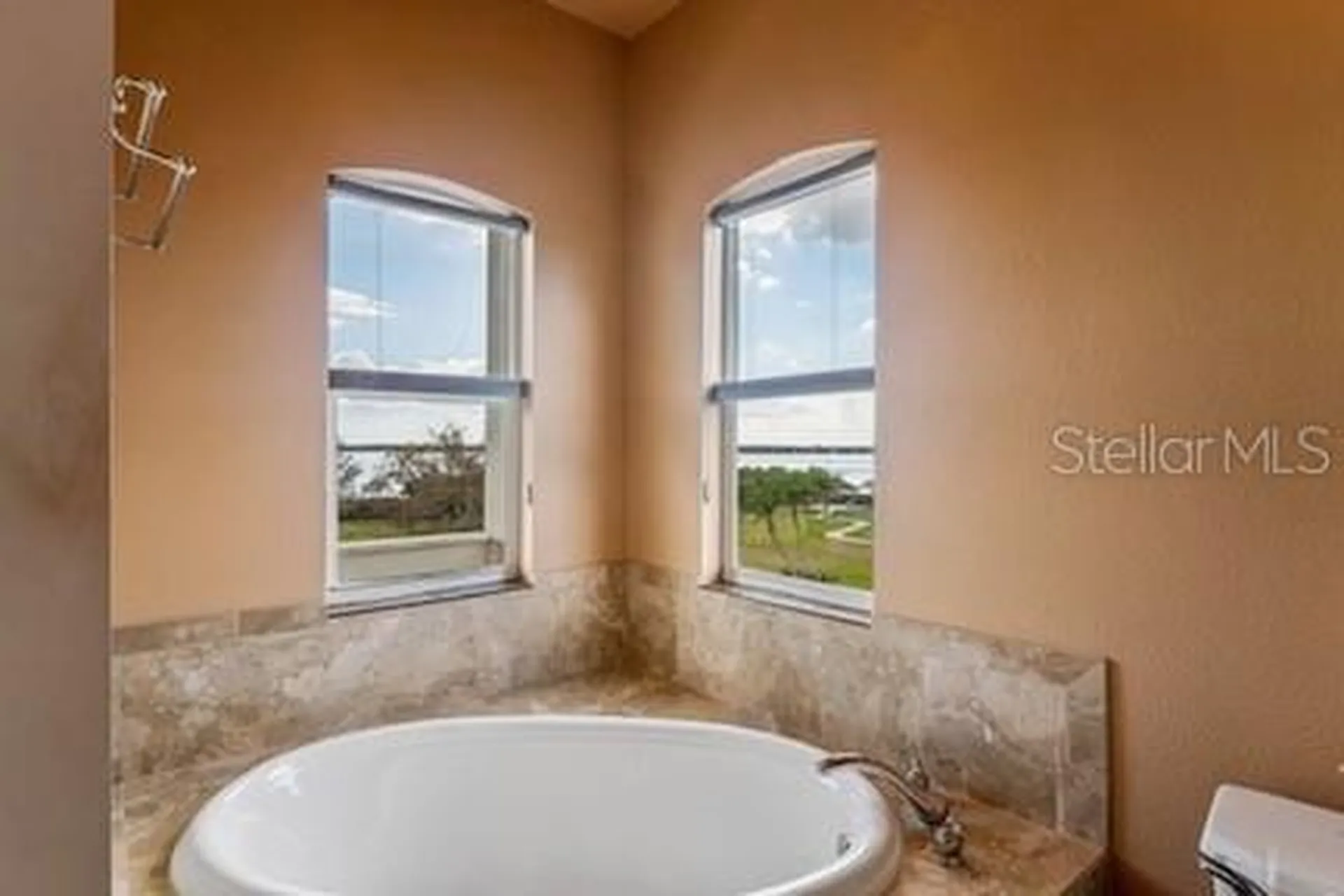 402 Shore Drive W Oldsmar FL 34677
