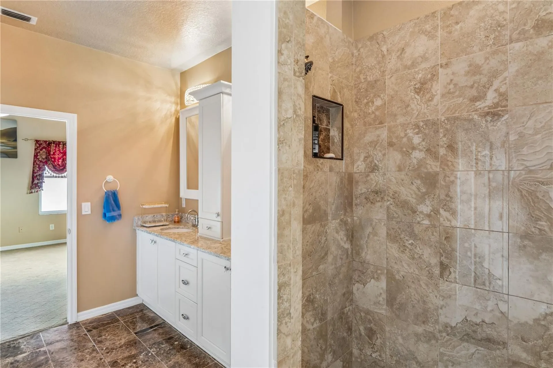 402 Shore Drive W Oldsmar FL 34677