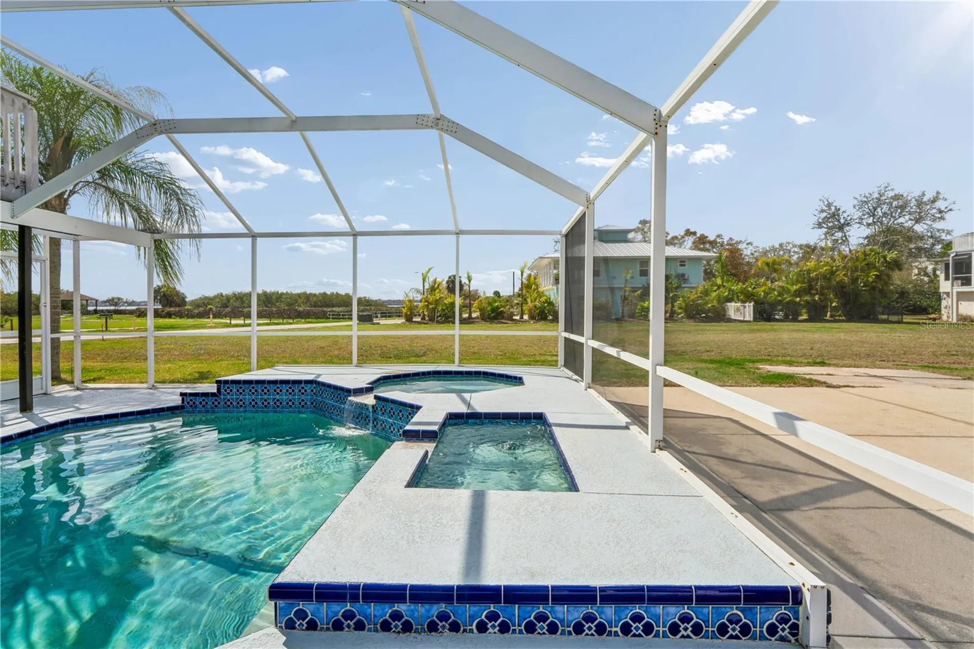 402 Shore Drive W Oldsmar FL 34677