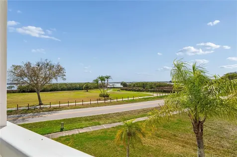 402 Shore Drive W Oldsmar FL 34677