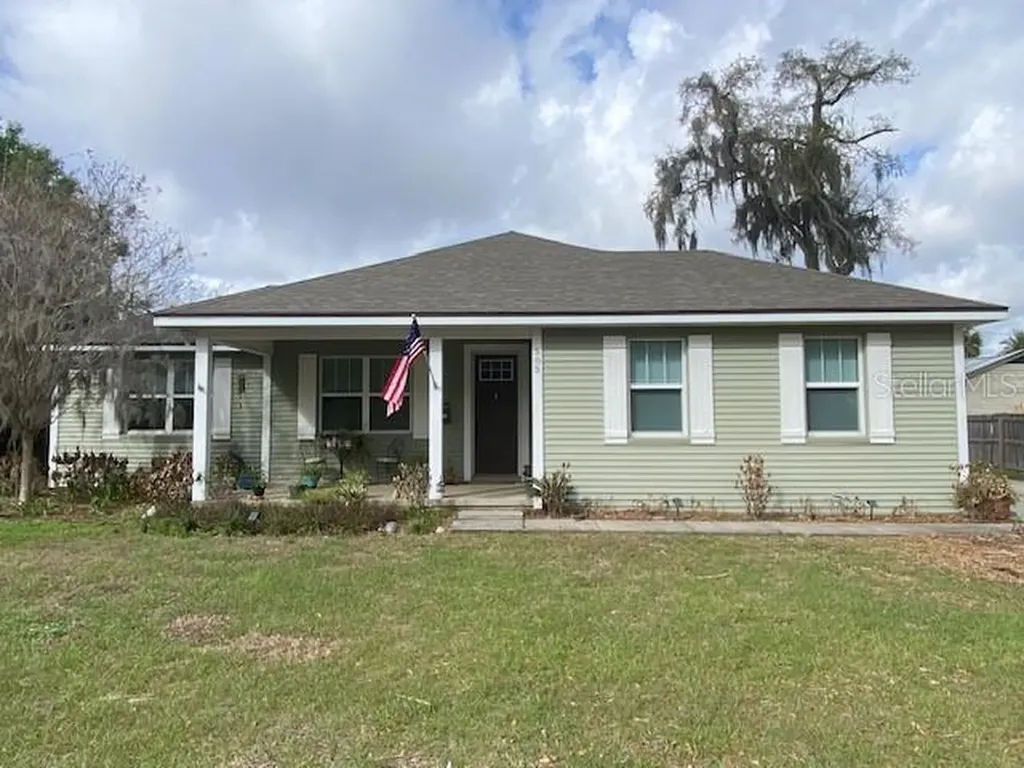 505 N Howard Street Plant City FL 33563
