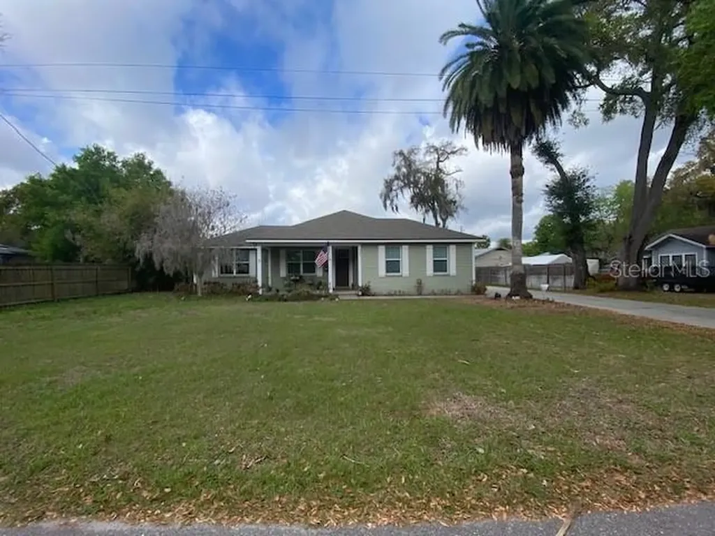 505 N Howard Street Plant City FL 33563