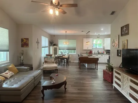 505 N Howard Street Plant City FL 33563