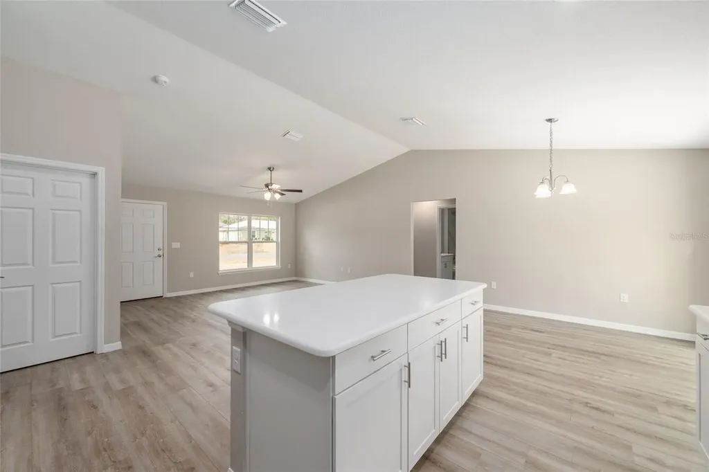 8 Oak Trail Place Ocala FL 34472
