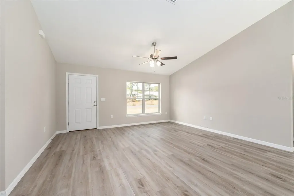 8 Oak Trail Place Ocala FL 34472