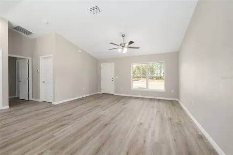 8 Oak Trail Place Ocala FL 34472