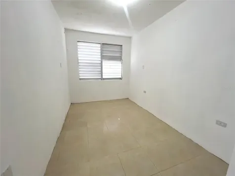 Calle F Hermanas Davila Bayamon PR 00959