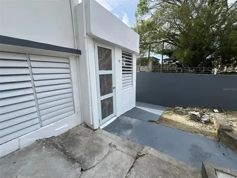 Calle F Hermanas Davila Bayamon PR 00959