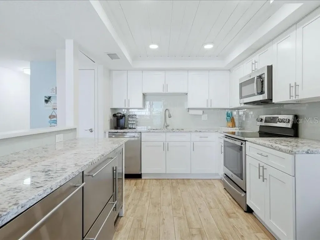1848 Shore Drive S South Pasadena FL 33707