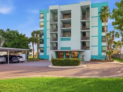 1848 Shore Drive S South Pasadena FL 33707