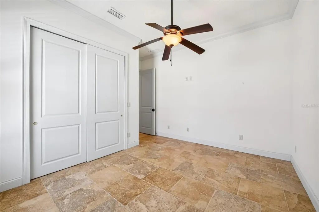 2227 S Palmetto Avenue South Daytona FL 32119