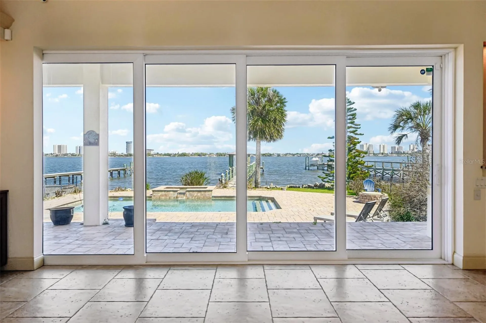 2227 S Palmetto Avenue South Daytona FL 32119