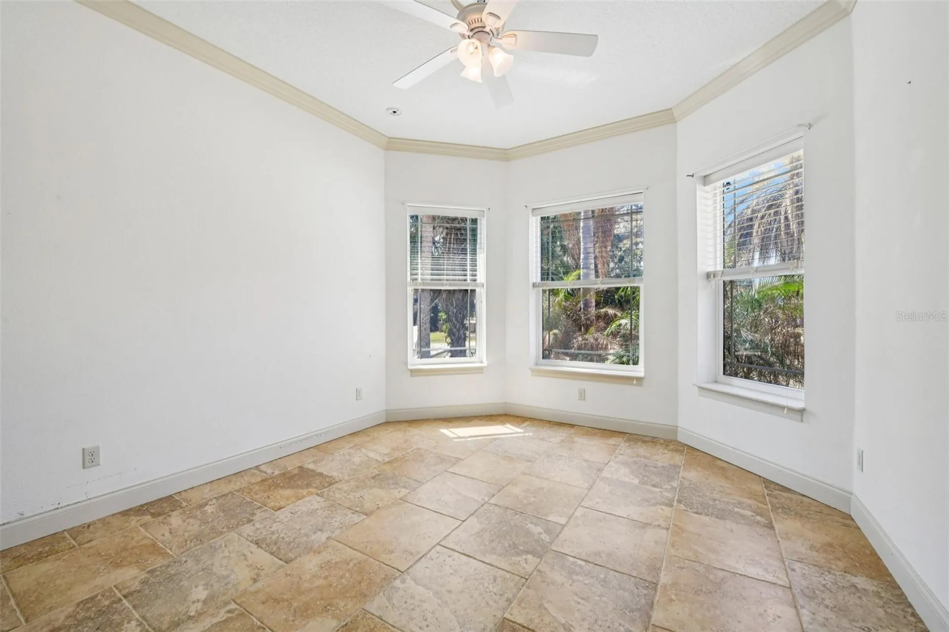 2227 S Palmetto Avenue South Daytona FL 32119