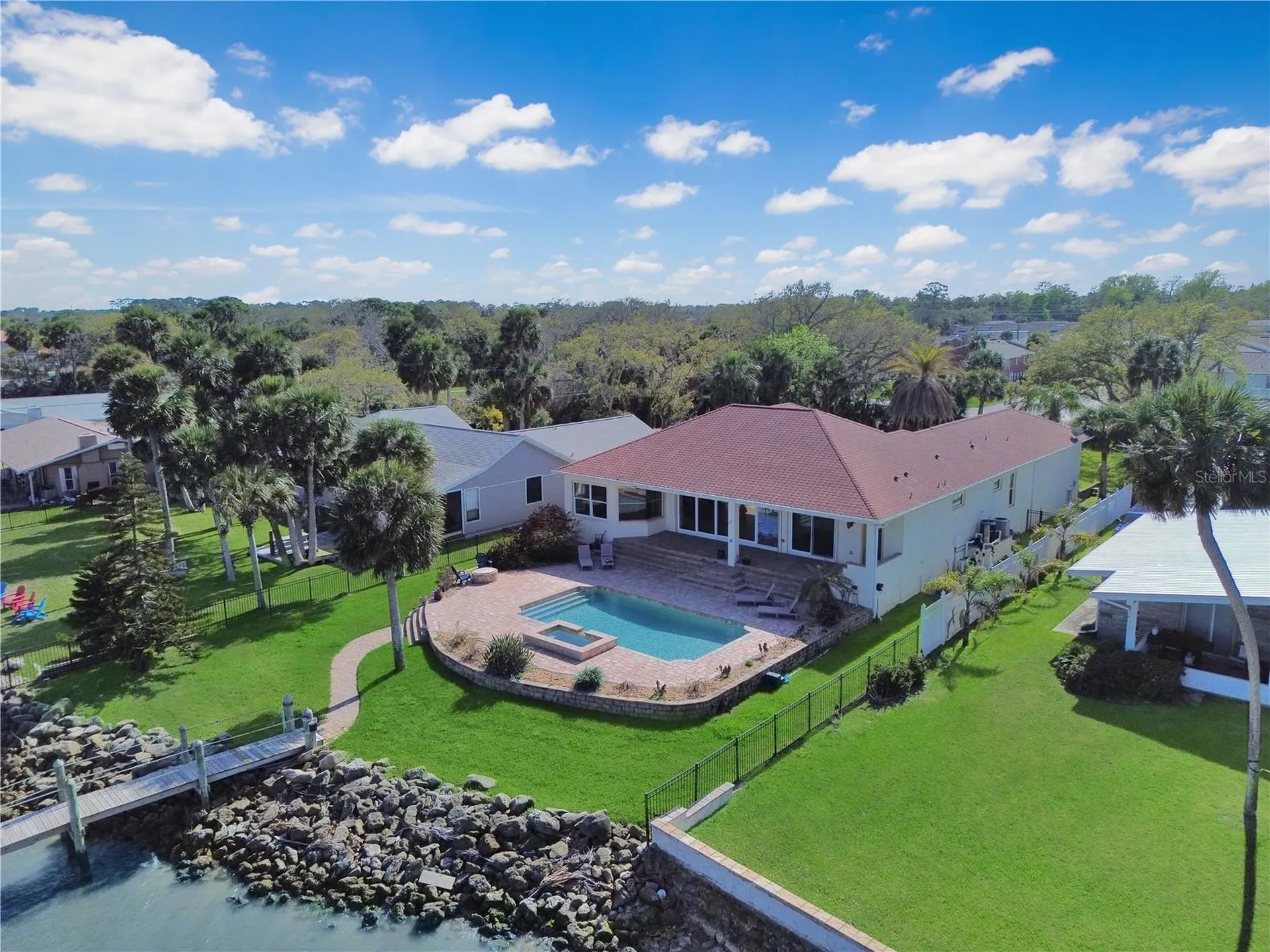 2227 S Palmetto Avenue South Daytona FL 32119