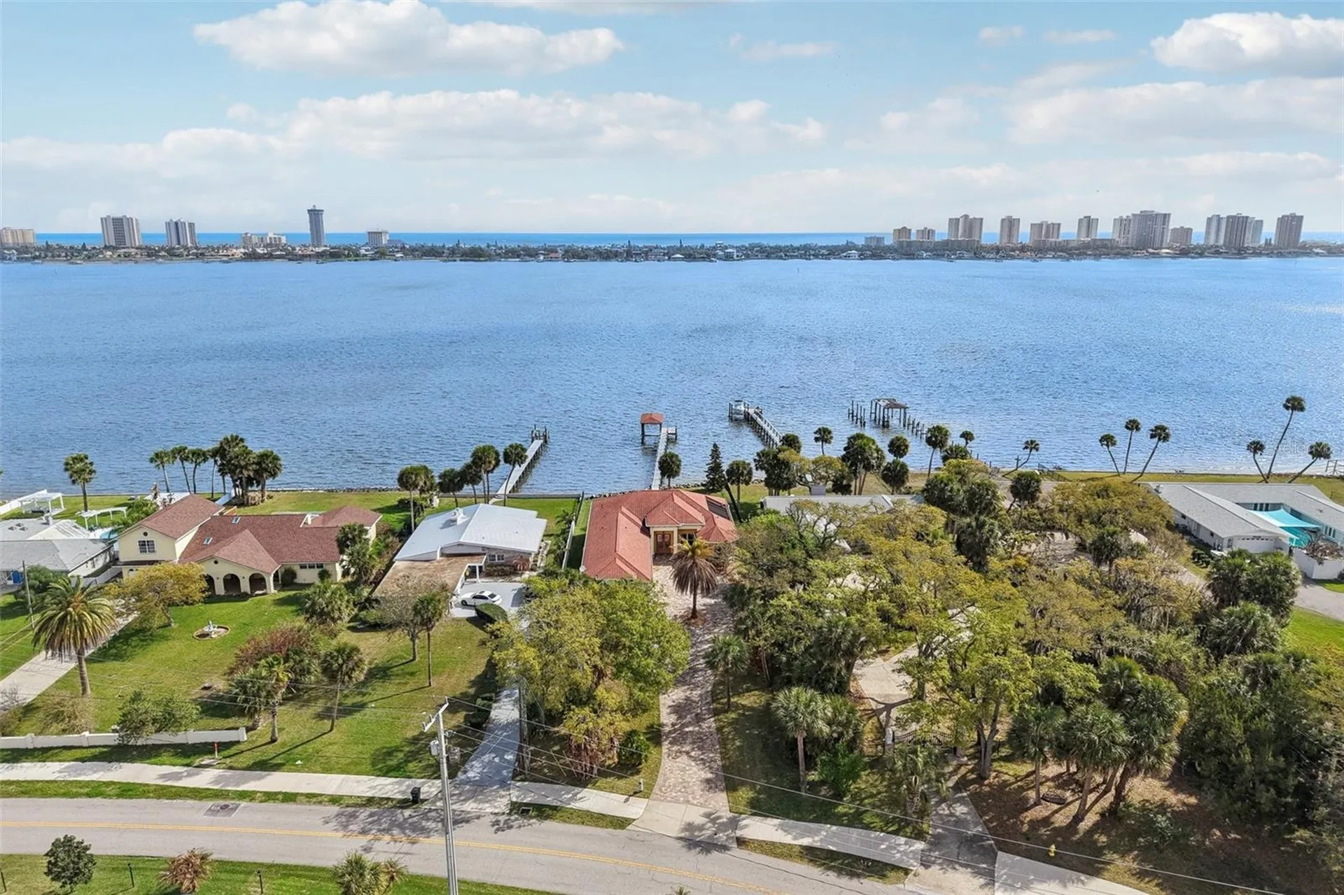 2227 S Palmetto Avenue South Daytona FL 32119