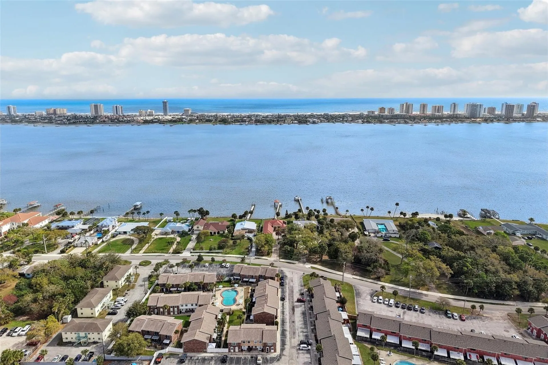 2227 S Palmetto Avenue South Daytona FL 32119