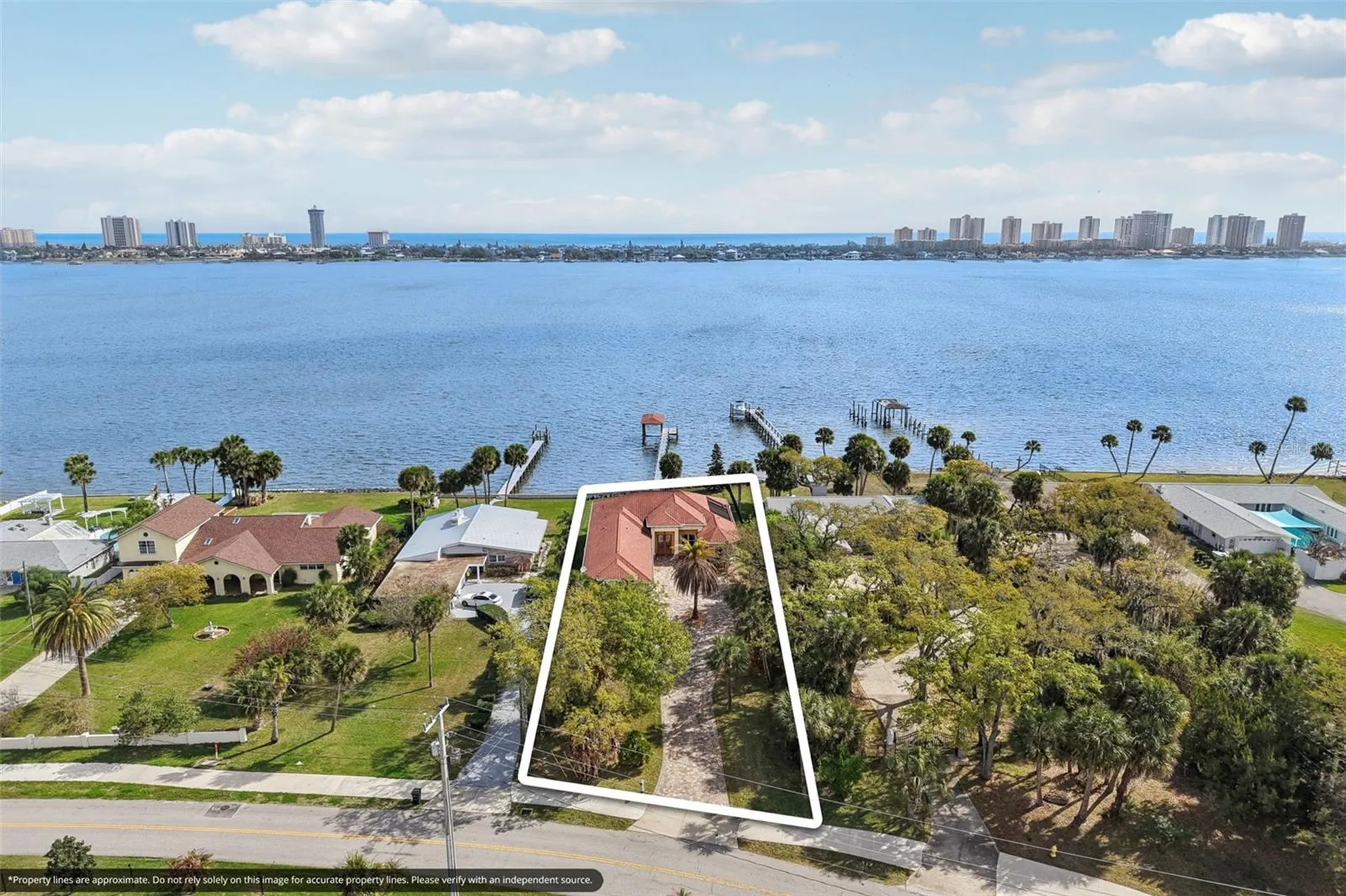 2227 S Palmetto Avenue South Daytona FL 32119