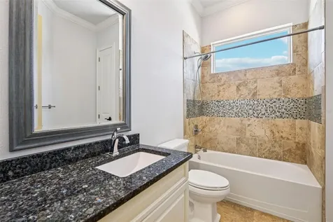 2227 S Palmetto Avenue South Daytona FL 32119