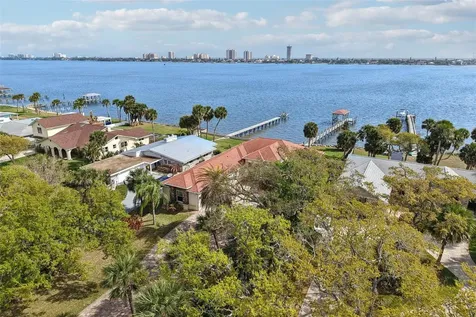 2227 S Palmetto Avenue South Daytona FL 32119