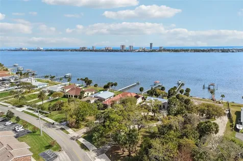 2227 S Palmetto Avenue South Daytona FL 32119