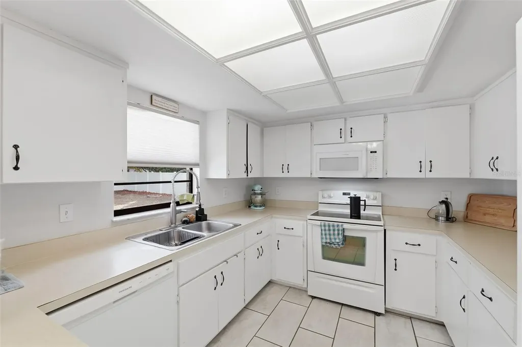 5236 Derby Avenue Spring Hill FL 34608