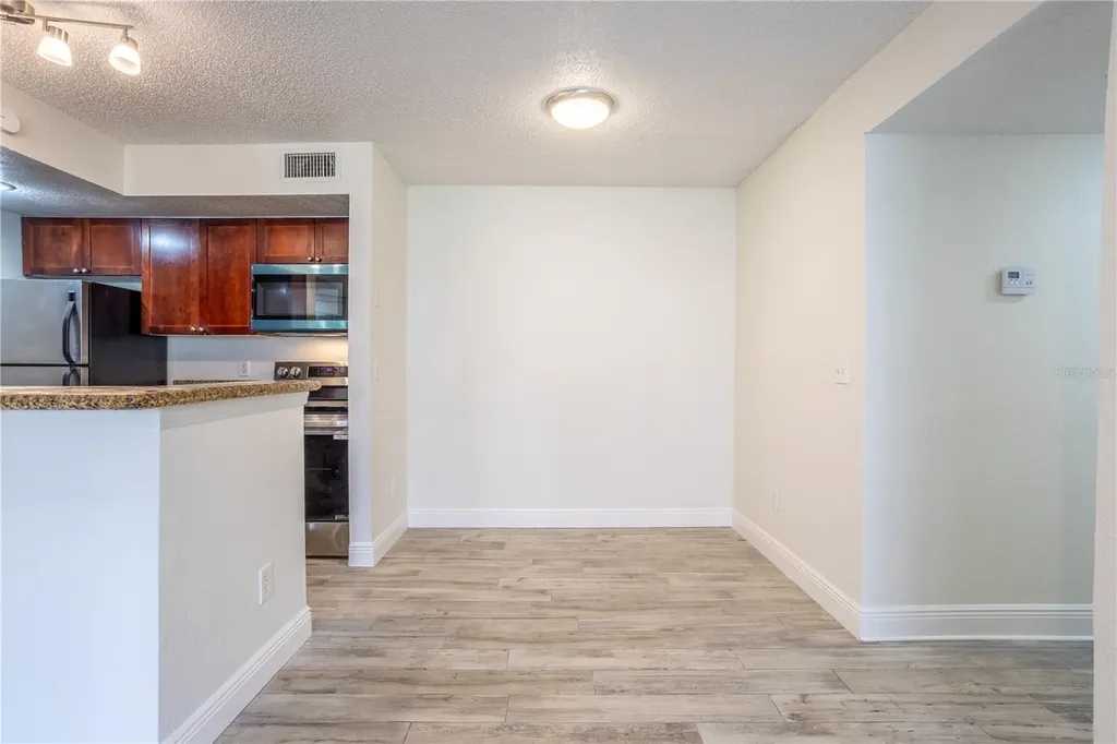 5156 Conroy Road Orlando FL 32811