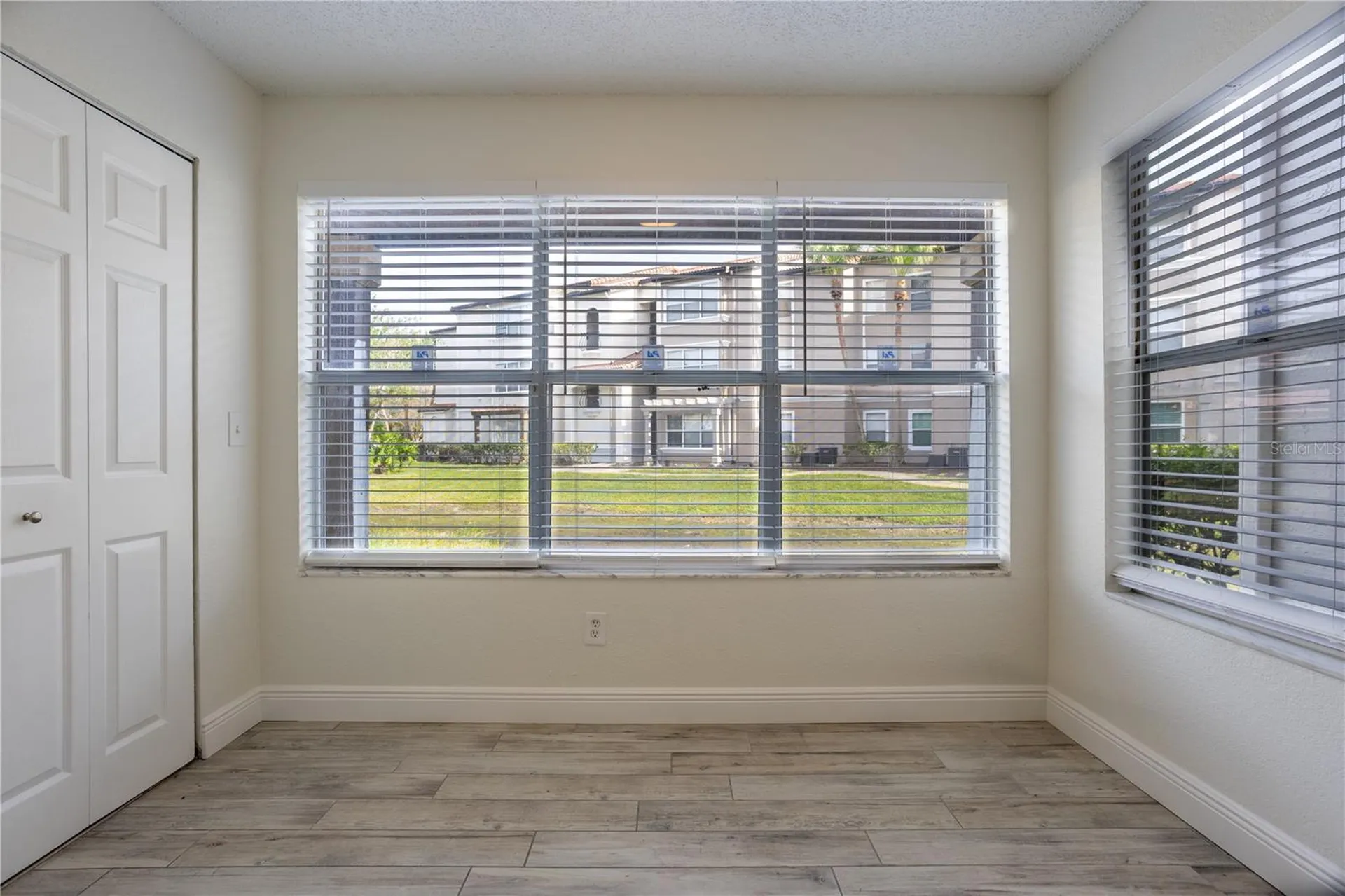 5156 Conroy Road Orlando FL 32811