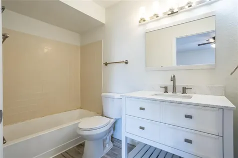 5156 Conroy Road Orlando FL 32811