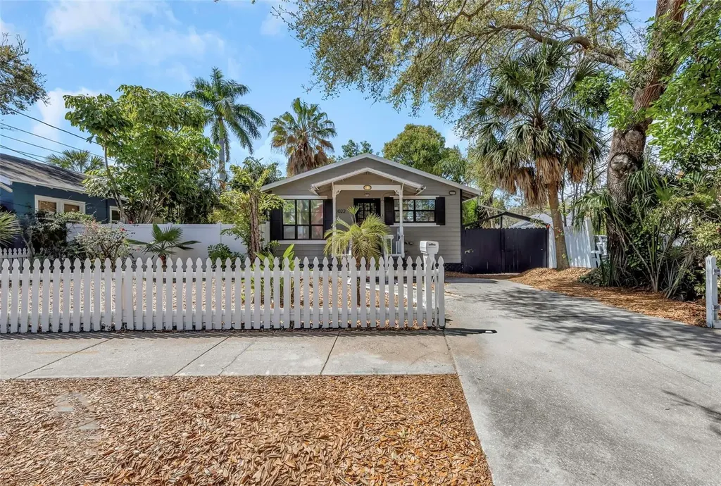 1022 8th Street N St Petersburg FL 33701