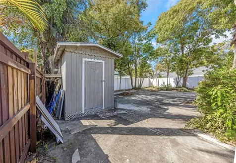 1022 8th Street N St Petersburg FL 33701
