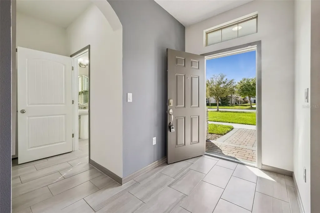 9354 Mclaren Alley Winter Garden FL 34787