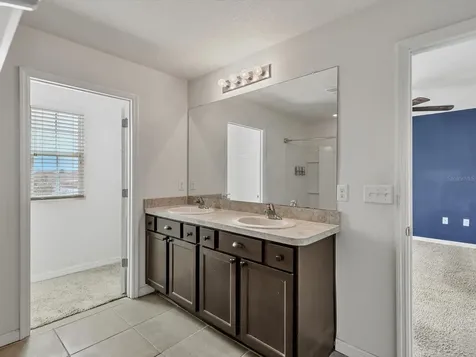 10003 Geese Trail Circle Sun City Center FL 33573