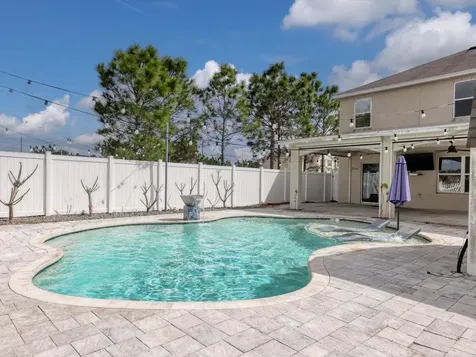 10003 Geese Trail Circle Sun City Center FL 33573