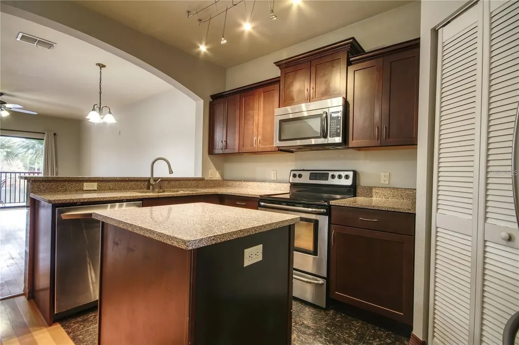 2139 Chianti Place Palm Harbor FL 34683