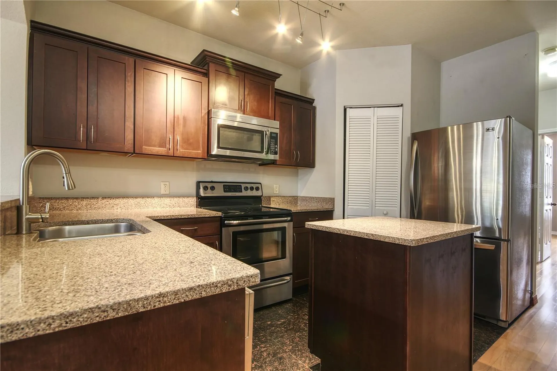 2139 Chianti Place Palm Harbor FL 34683